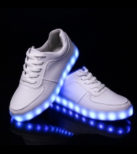 Светящиеся LED кроссовки Классика белые